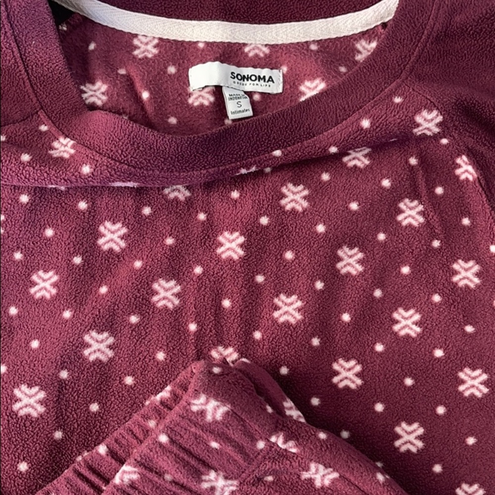🛍 Fleece Pajama Set - Picture 2 of 3